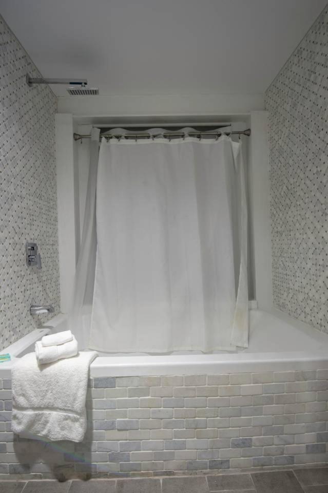 4 Bedroom - Sleeps 8! Celebrity Villa Next To Frenchman St New Orleans Bagian luar foto