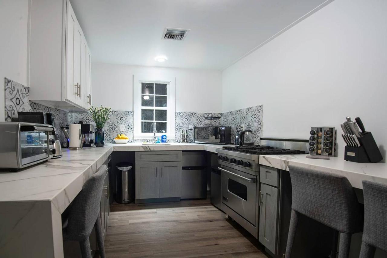4 Bedroom - Sleeps 8! Celebrity Villa Next To Frenchman St New Orleans Bagian luar foto